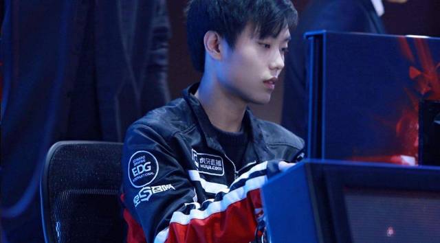 满戏剧性 满戏剧性